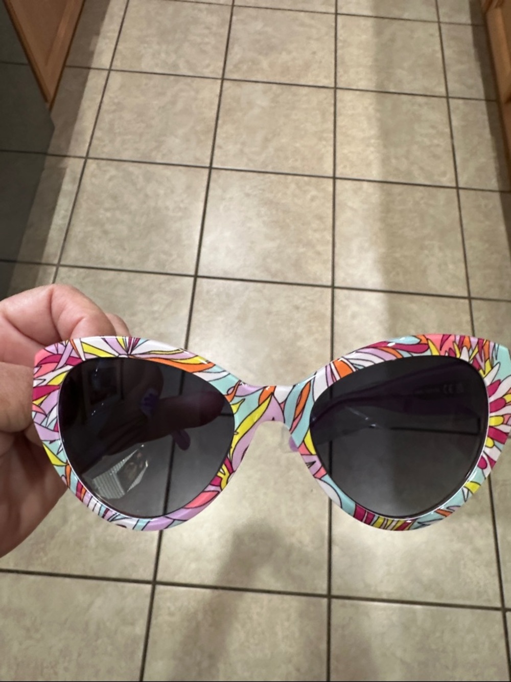 kate spade Multicolor Floral Oversized Women’s Sunglasses - Pink/Yellow/Blue - Picture 4 of 4